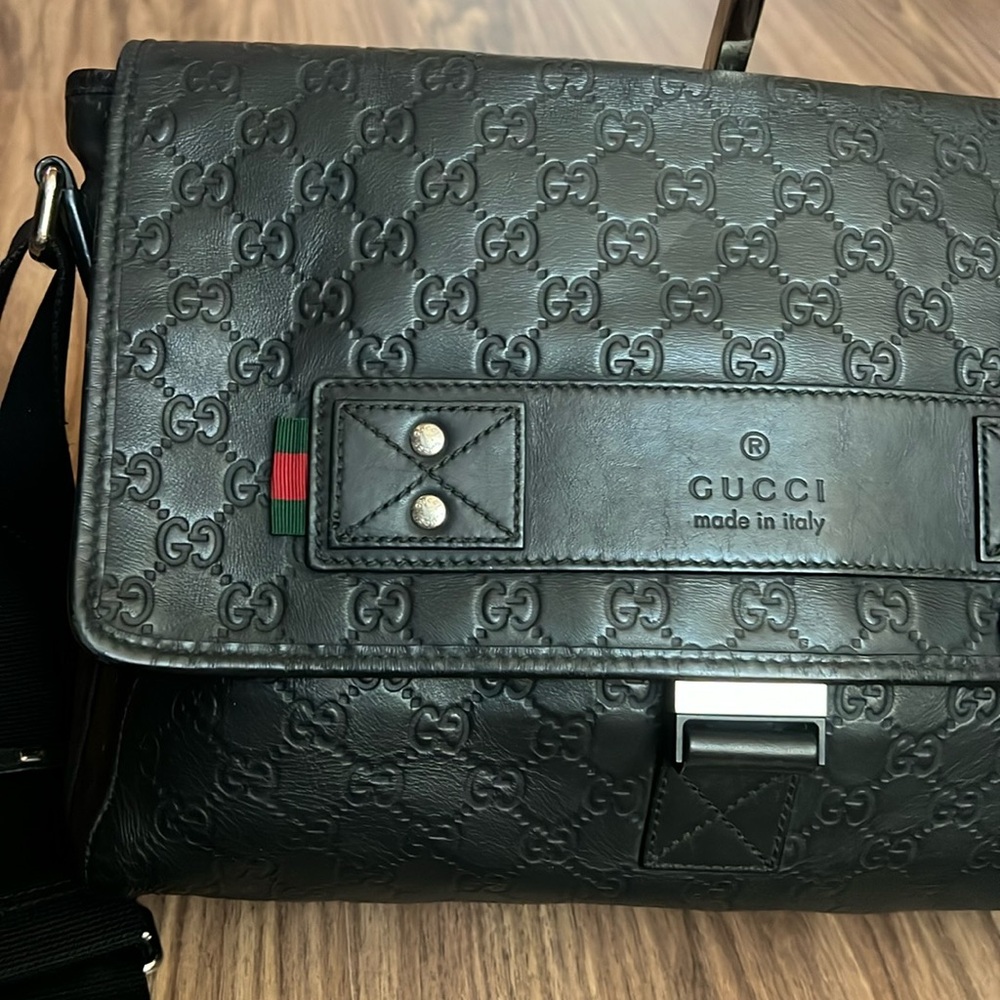 A 436- 💯 % authentic Gucci crossbody bag - Picture 5 of 16